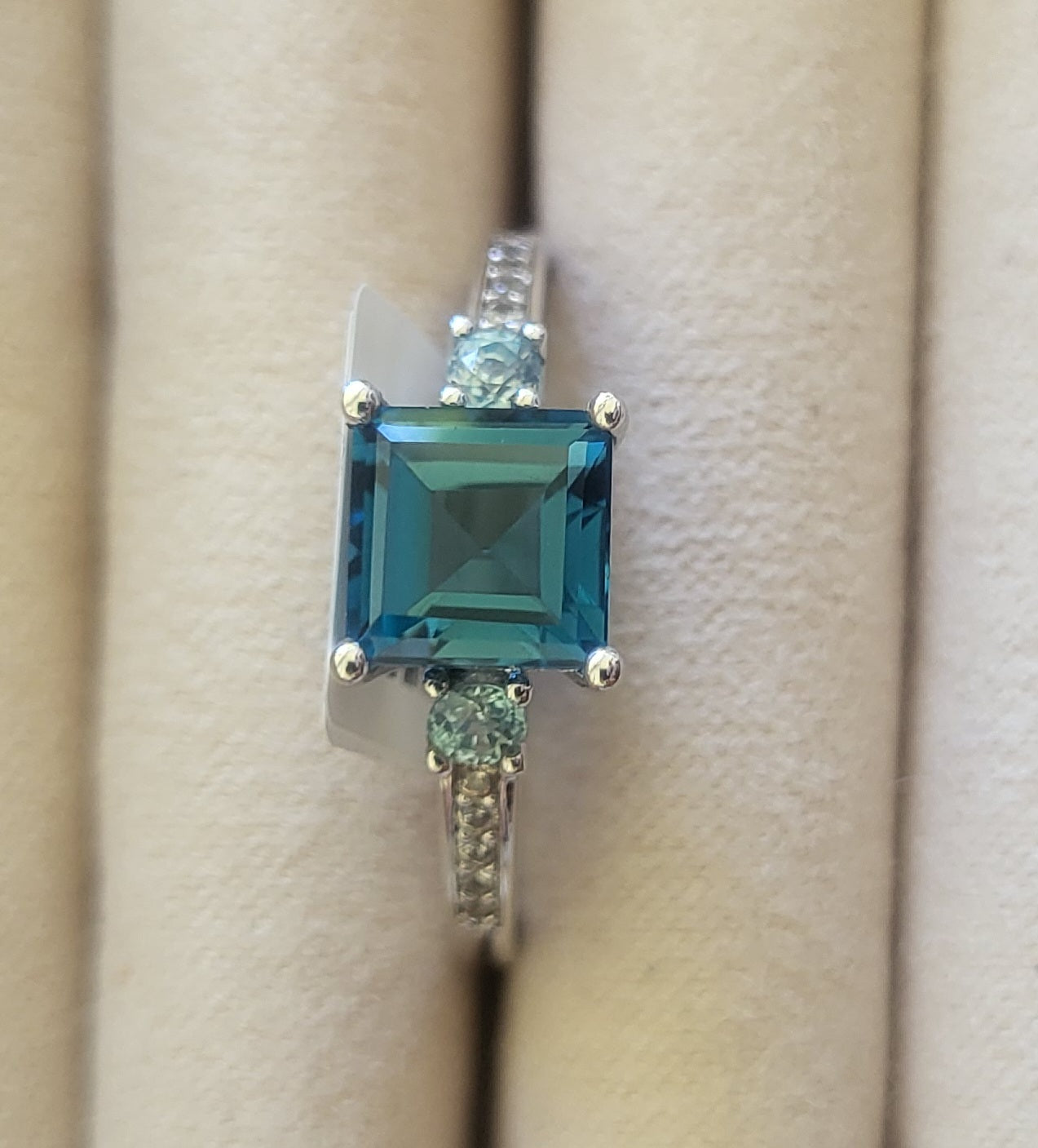 London Blue Ring