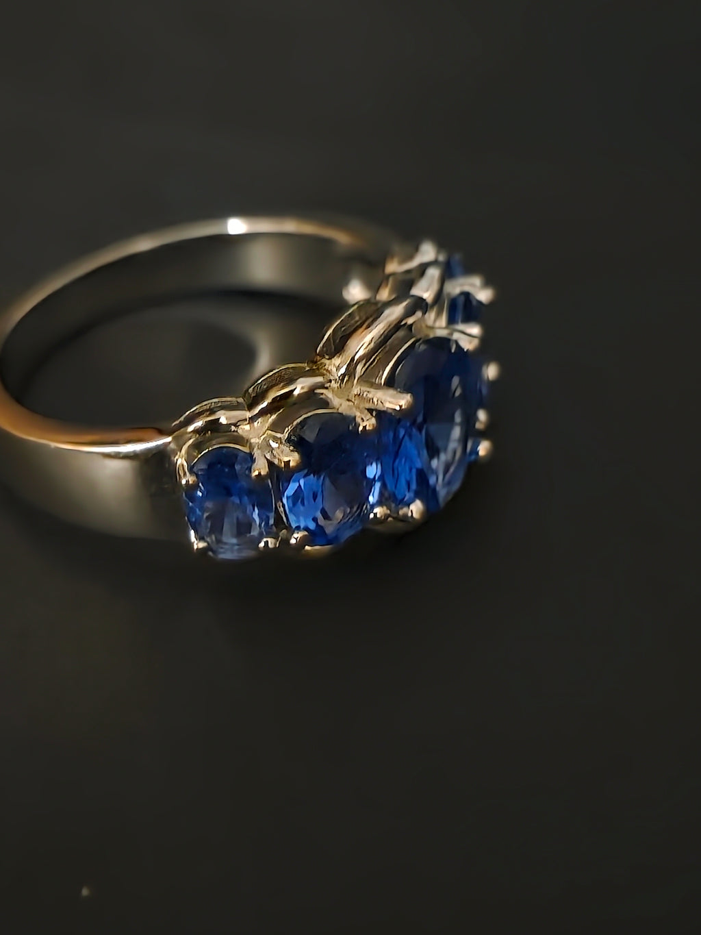 Blue Sapphire ring